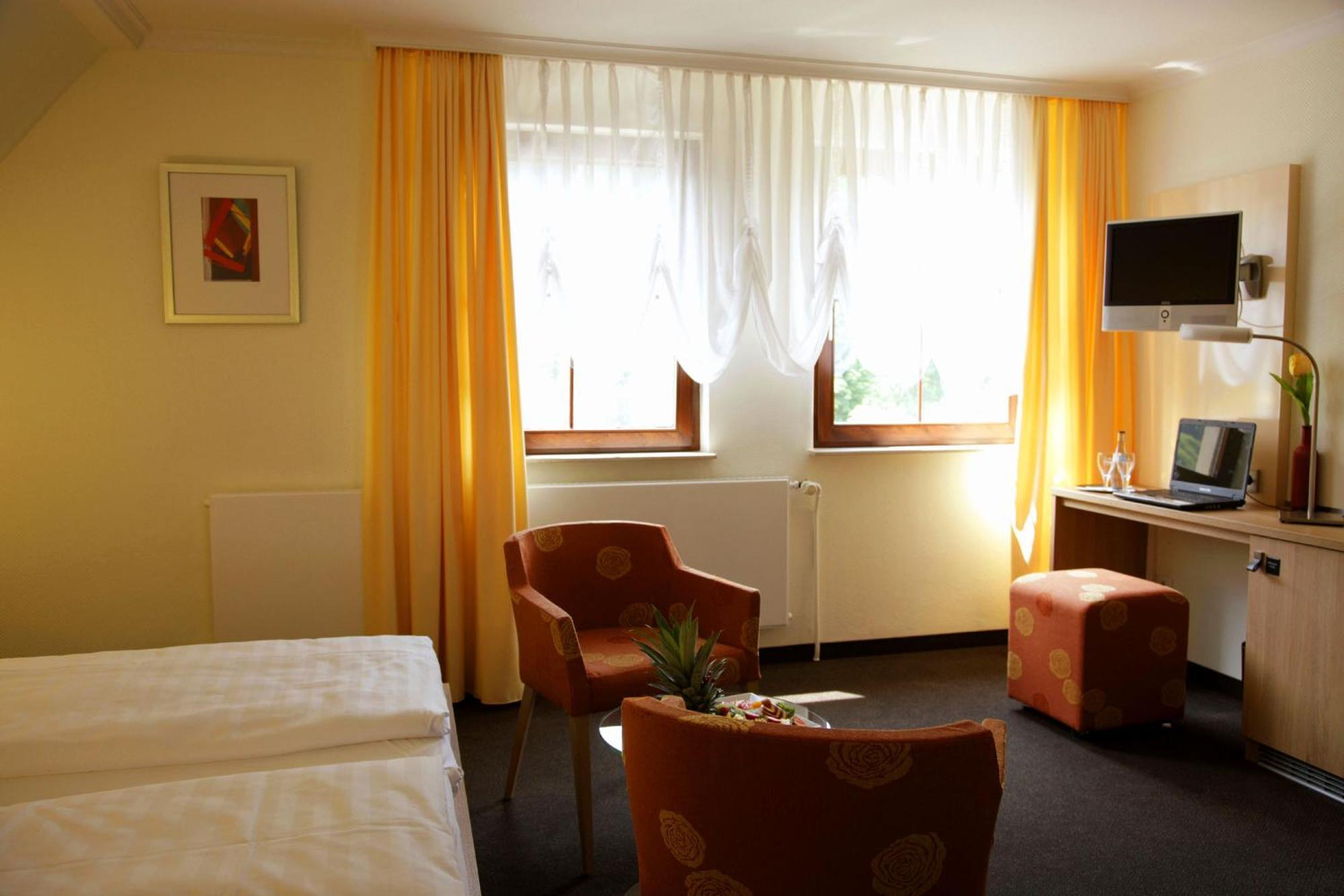 Die Krone Am Fluss - Landhotel Sindringen Exterior photo